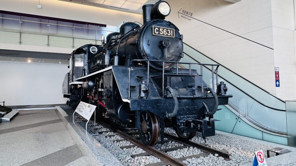 靖国神社 大鳥居 東京 観光 散歩コース