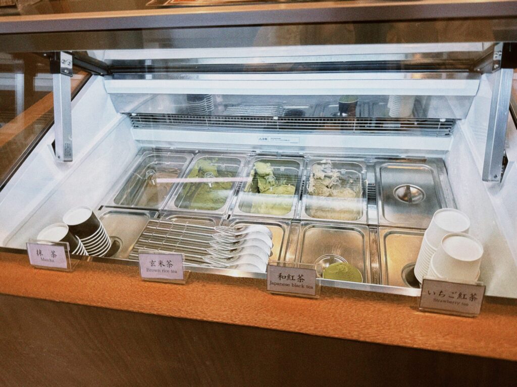 あま茶 神楽坂 抹茶アイス ほうじ茶ラテ カフェ